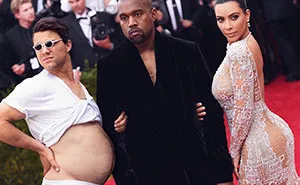 Guy Keeps Photoshopping Himself Into Celebrities' Lives, And We Can't Stop Laughing