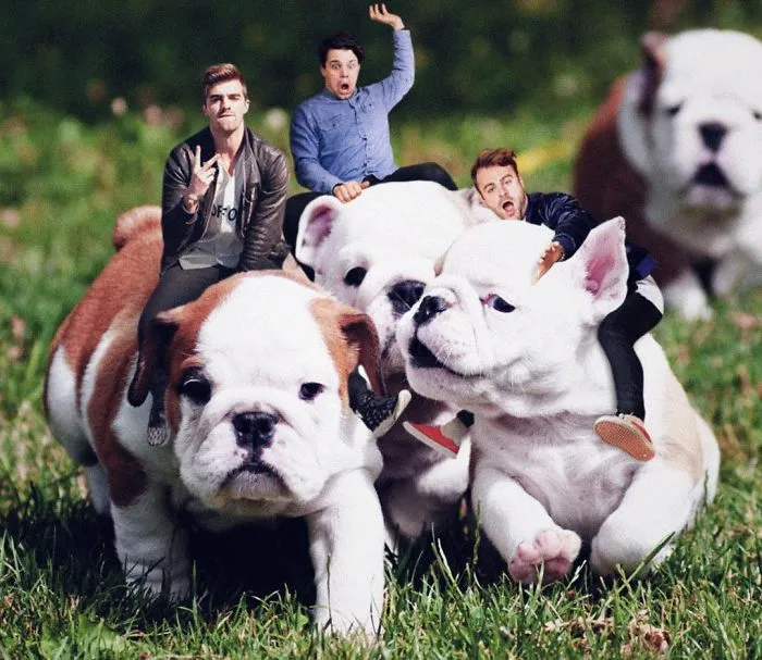 Guy Keeps Photoshopping Himself Into Celebrities' Lives, And We Can't Stop Laughing