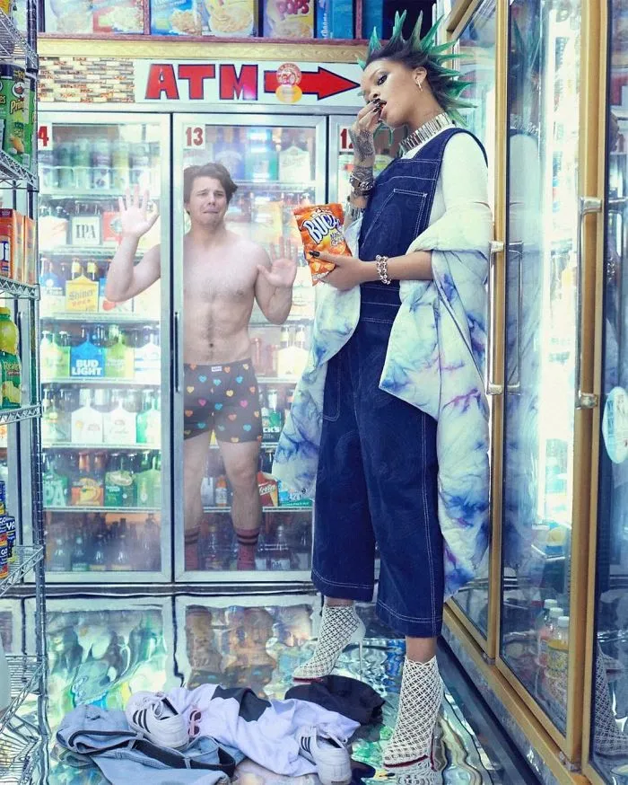 Guy Keeps Photoshopping Himself Into Celebrities' Lives, And We Can't Stop Laughing