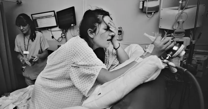 I Documented An Emotional, Tiring Yet Beautiful Miracle Of Birth