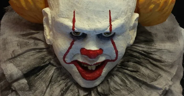I Carved Pennywise From Pumpkins