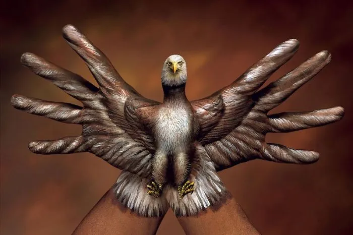 This Artist Transforms Human Hands Into All Kinds Of Animals
