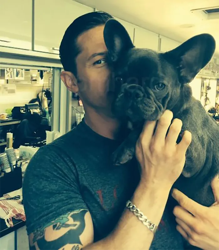 Heartwarming Photos Of Tom Hardy With Puppies Are Going Viral, And They'll Melt Your Heart