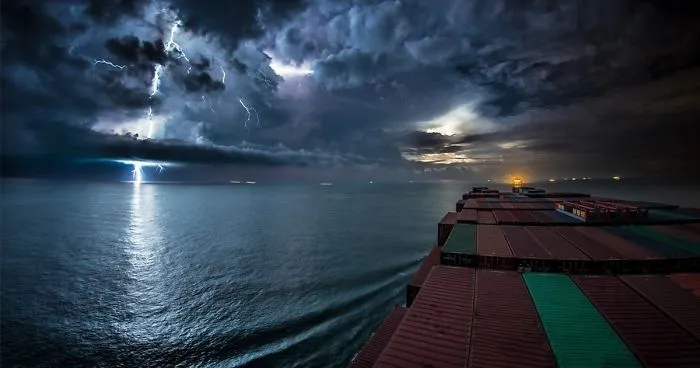 Incredible 30-Day Journey Of A Cargo Ship In A Timelapse Shows What Most Of Us Will Never See In Our Lifetimes