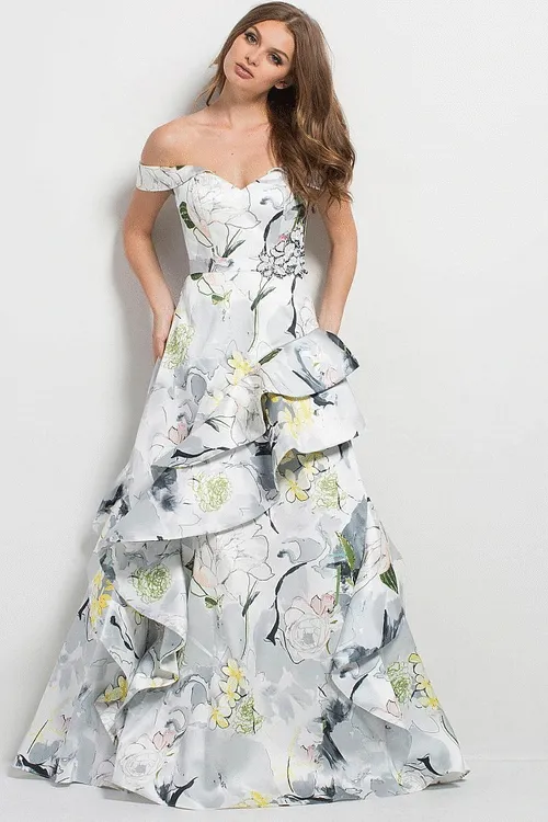 4 Tips To Wear Deep V Neck Prom Dresses