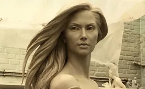 Artist Creates Life-Size Sculptures Of Women Inspired By Renaissance Art, Reveals The Beauty Of Female Form