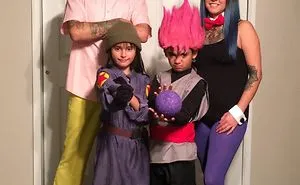 50 Times Families Absolutely Nailed Their Halloween Costumes