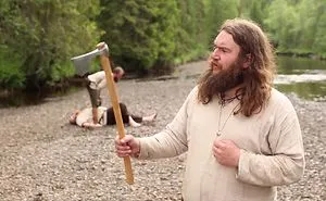 Have You Ever Wondered How The Cribs Would Have Looked In The Viking Age? These Vikings Have A Funny Answer For You!