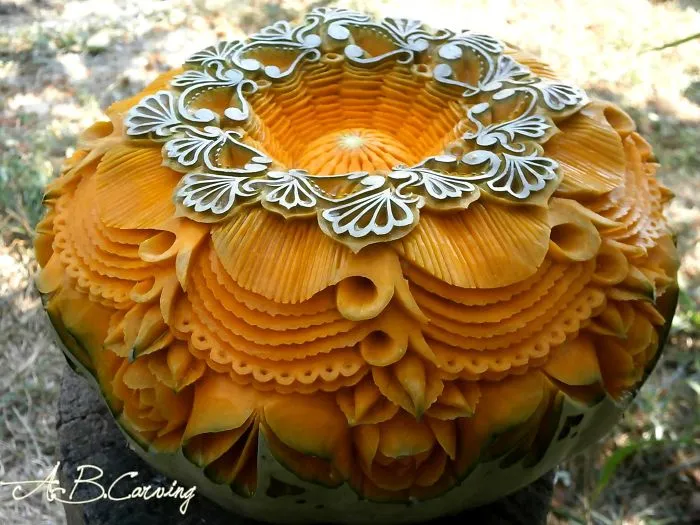26 Alternative Halloween Pumpkins That I Carved To Show They Don't Necessarily Need To Be Scary