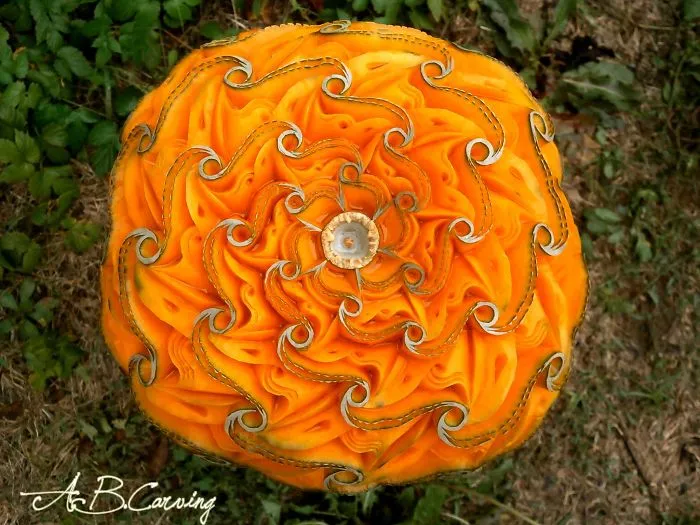 26 Alternative Halloween Pumpkins That I Carved To Show They Don't Necessarily Need To Be Scary