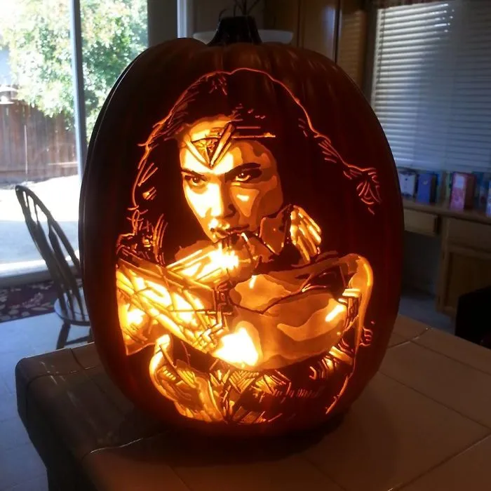 Artist Carves Portraits Of Famous Pop Culture Characters And The Result Is Incredible