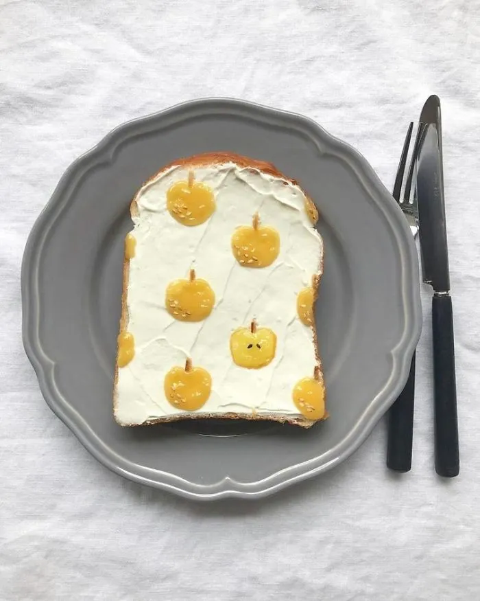 Woman Turns Her Boring Breakfast Toast Into Art