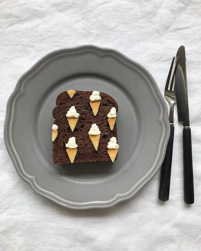Woman Turns Her Boring Breakfast Toast Into Art