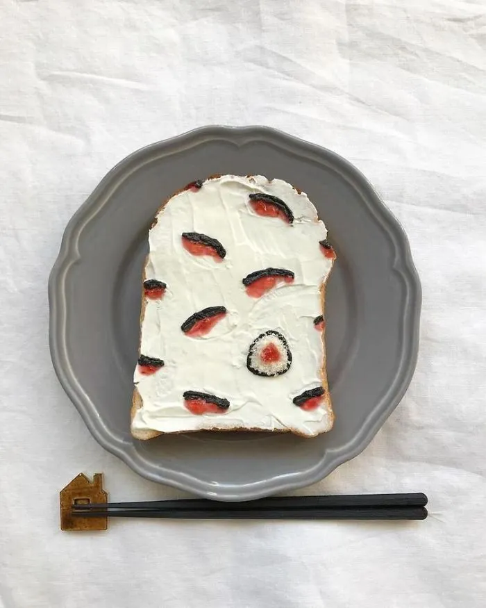 Woman Turns Her Boring Breakfast Toast Into Art