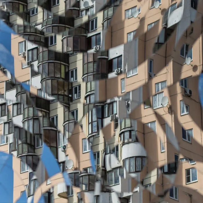 Archevolution: I Used A Cut Mirror To Shoot Architecture