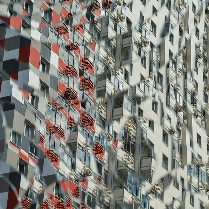 Archevolution: I Used A Cut Mirror To Shoot Architecture