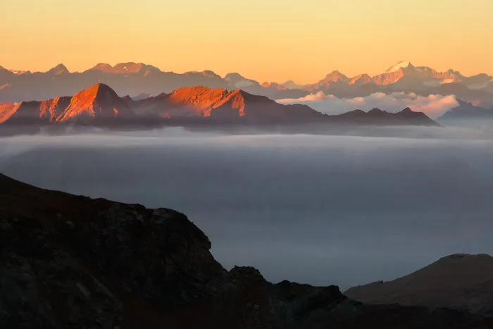 Floating Mountains