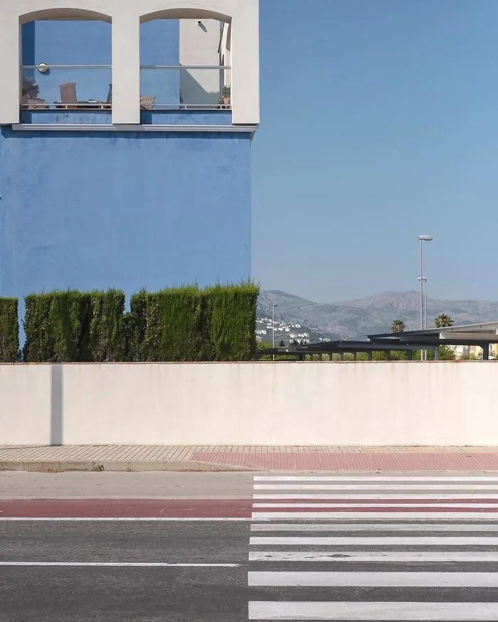 The Coincidence Project: 53 Photos That Will Make You Look Twice