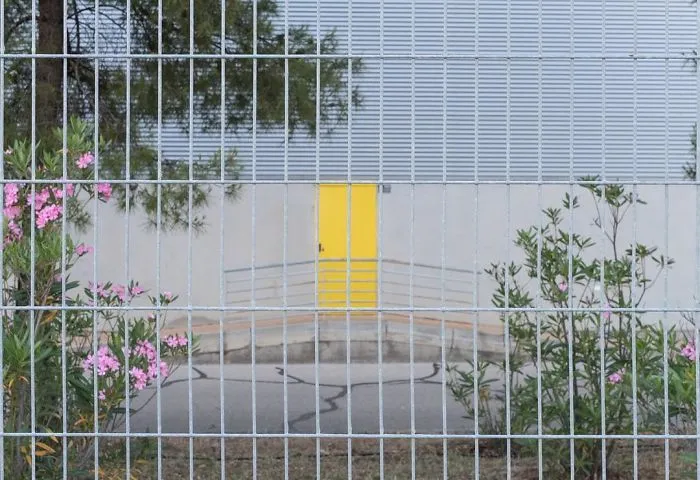 The Coincidence Project: 53 Photos That Will Make You Look Twice