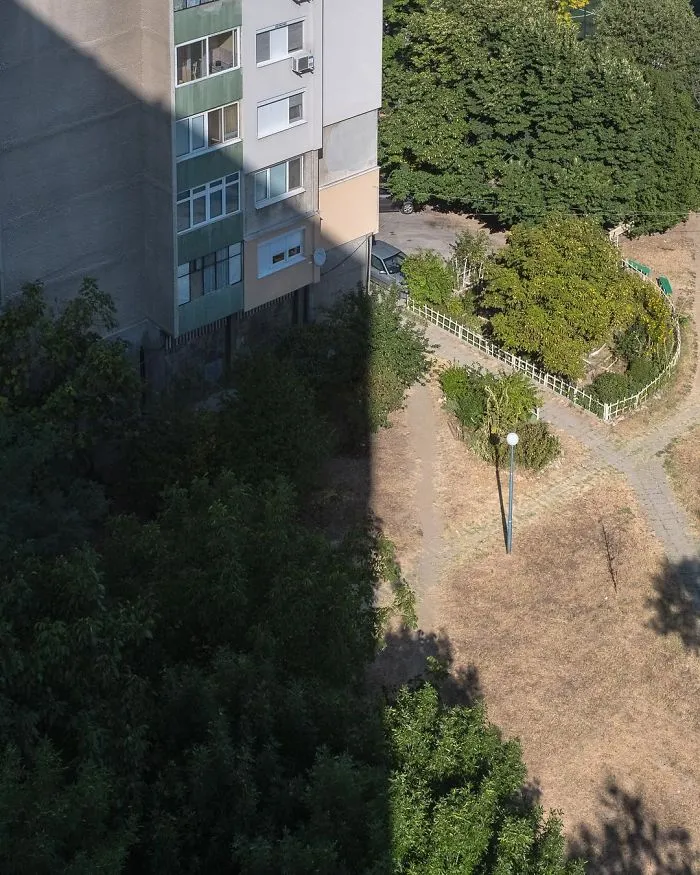 The Coincidence Project: 53 Photos That Will Make You Look Twice