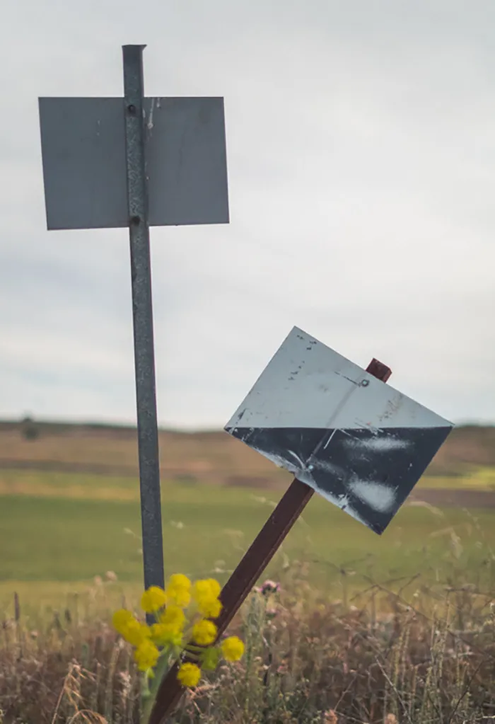 The Coincidence Project: 53 Photos That Will Make You Look Twice