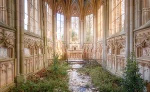 The Beauty Of Abandoned Buildings That I Photographed In France
