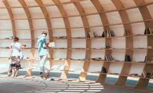 This Street Library In Bulgaria Encourages People To Read