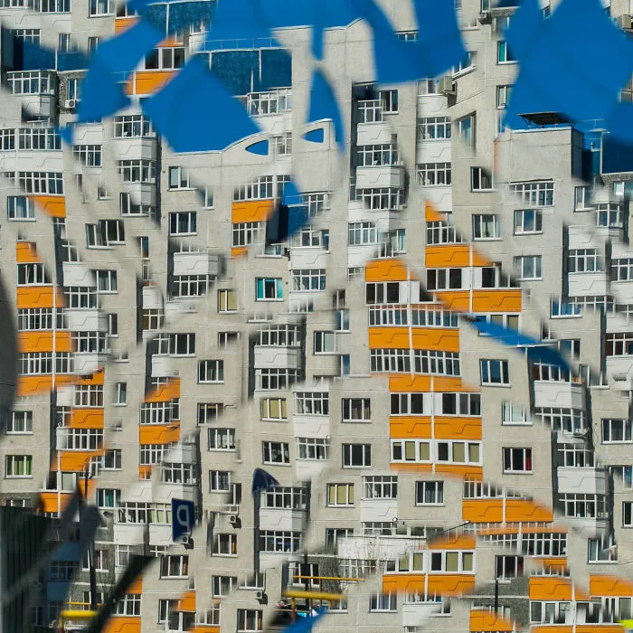 Archevolution: I Used A Cut Mirror To Shoot Architecture