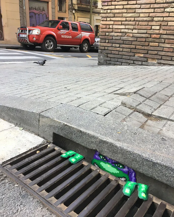 Someone Is ‘Vandalising’ Streets With Pixel Art, And The Result Is Awesome