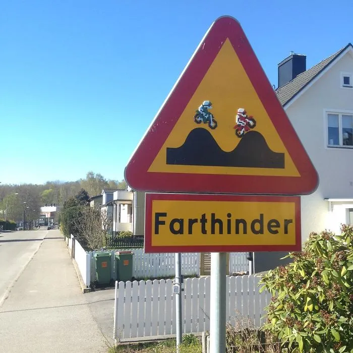 Someone Is ‘Vandalising’ Streets With Pixel Art, And The Result Is Awesome