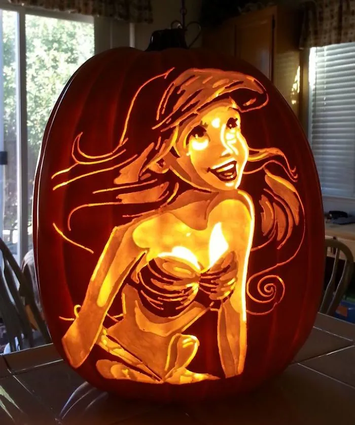 Artist Carves Portraits Of Famous Pop Culture Characters And The Result Is Incredible