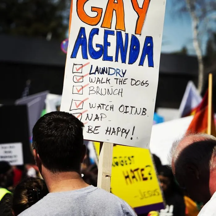 Agenda gay: Colada, pasear al perro, almorzar, ver Orange is the new black, siesta, ser feliz
