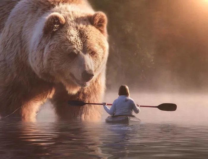 Imagino un mundo con animales gigantes en mis manipulaciones digitales