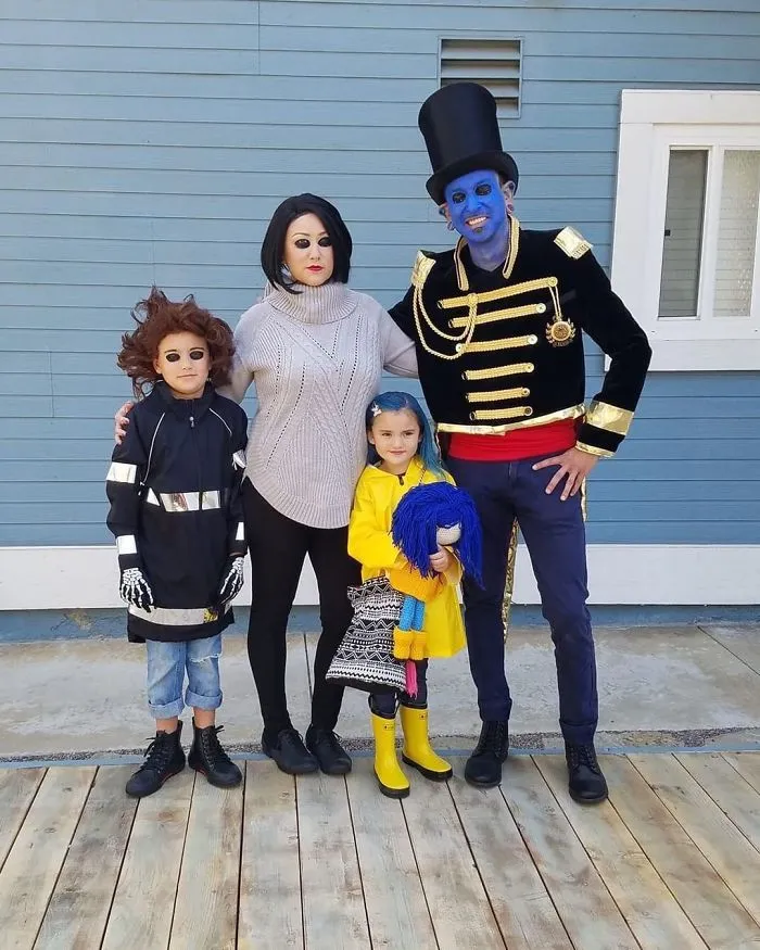 Family wearing Coraline characters creative Halloween costumes