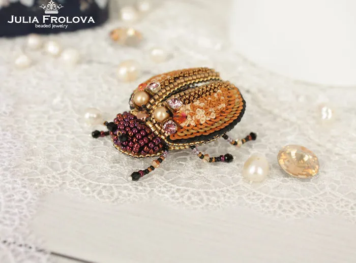 Russian Artist Creates Shiny Insect Jewelry Using Beads