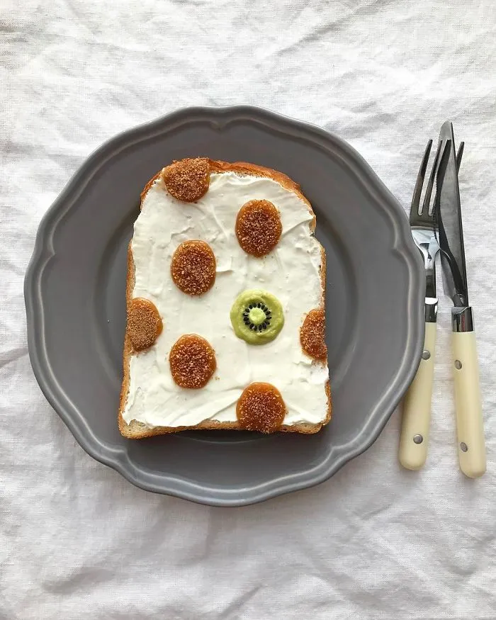 Woman Turns Her Boring Breakfast Toast Into Art