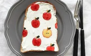 Woman Turns Her Boring Breakfast Toast Into Art