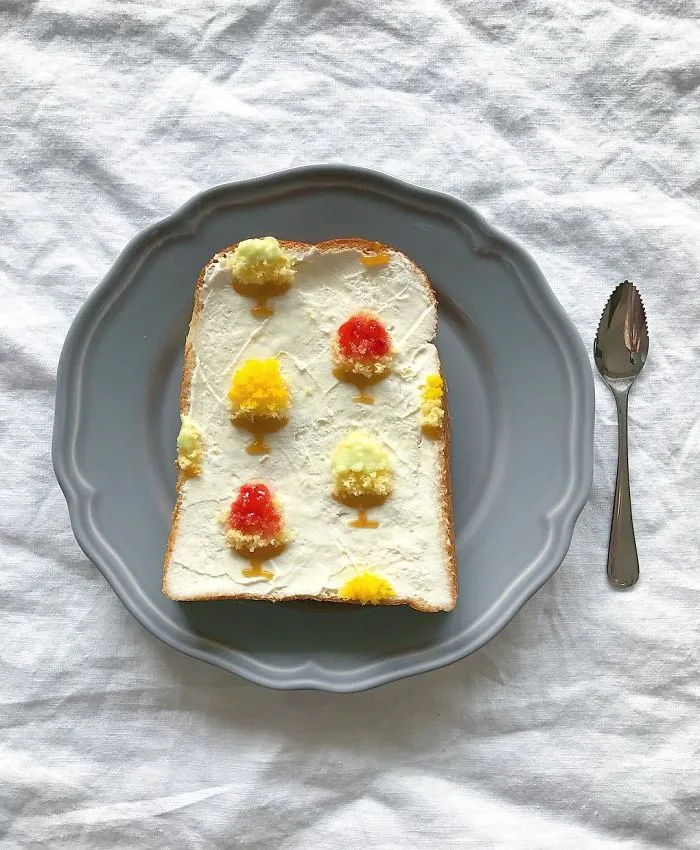Woman Turns Her Boring Breakfast Toast Into Art