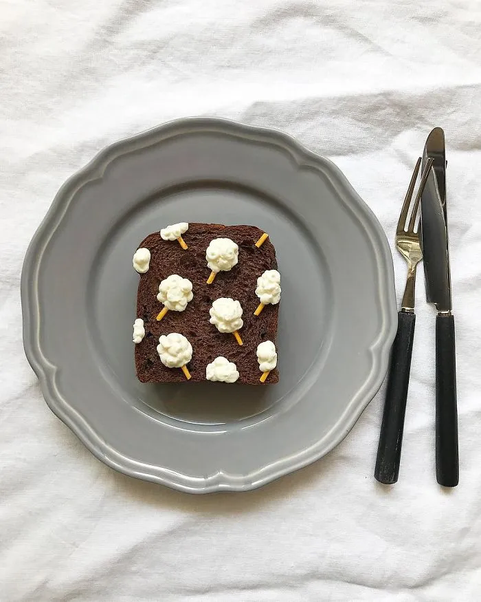 Woman Turns Her Boring Breakfast Toast Into Art
