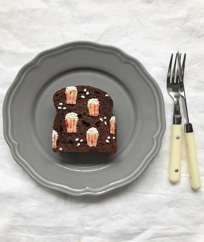 Woman Turns Her Boring Breakfast Toast Into Art