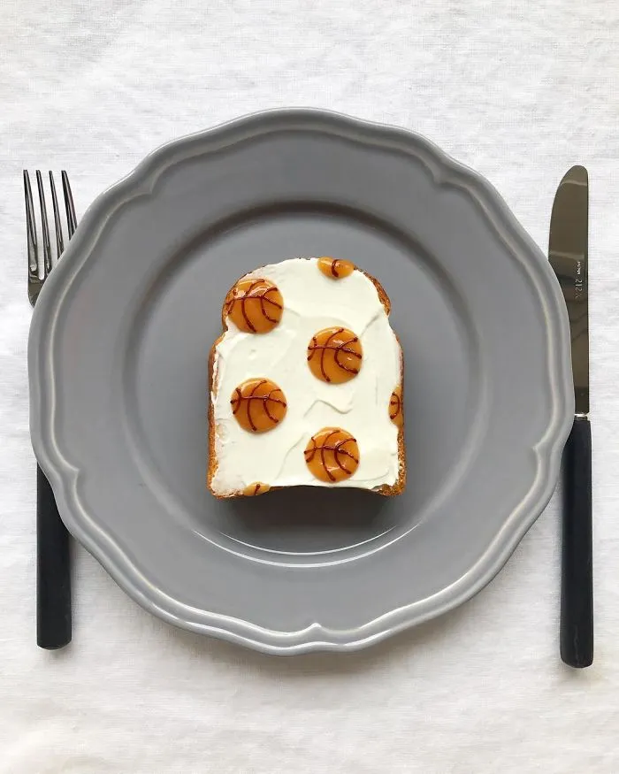 Woman Turns Her Boring Breakfast Toast Into Art