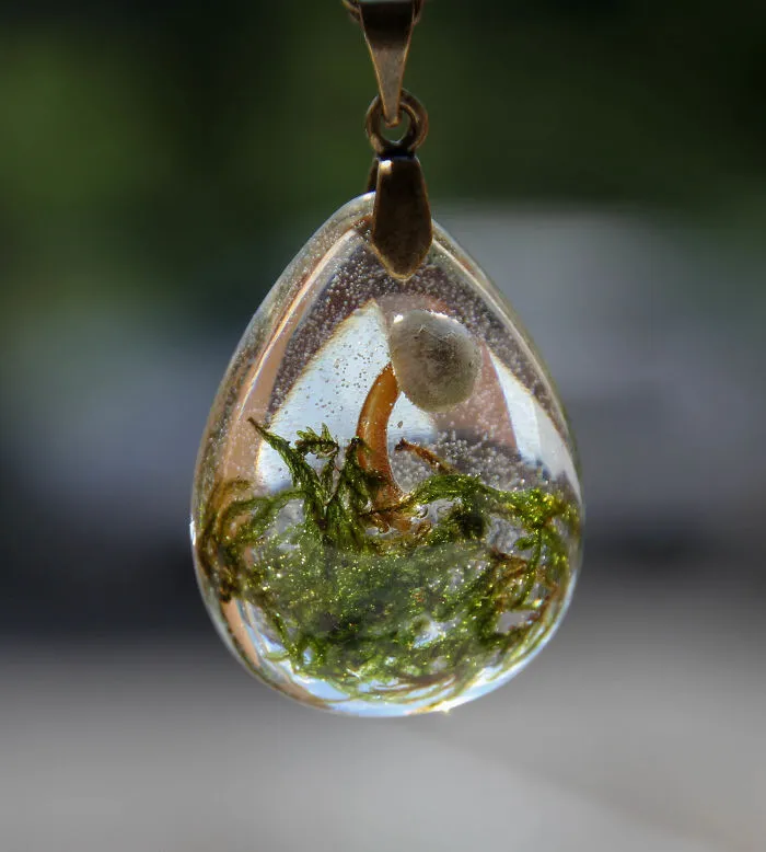 I Capture The Beauty Of Woodlands And Meadows In Resin Jewelry