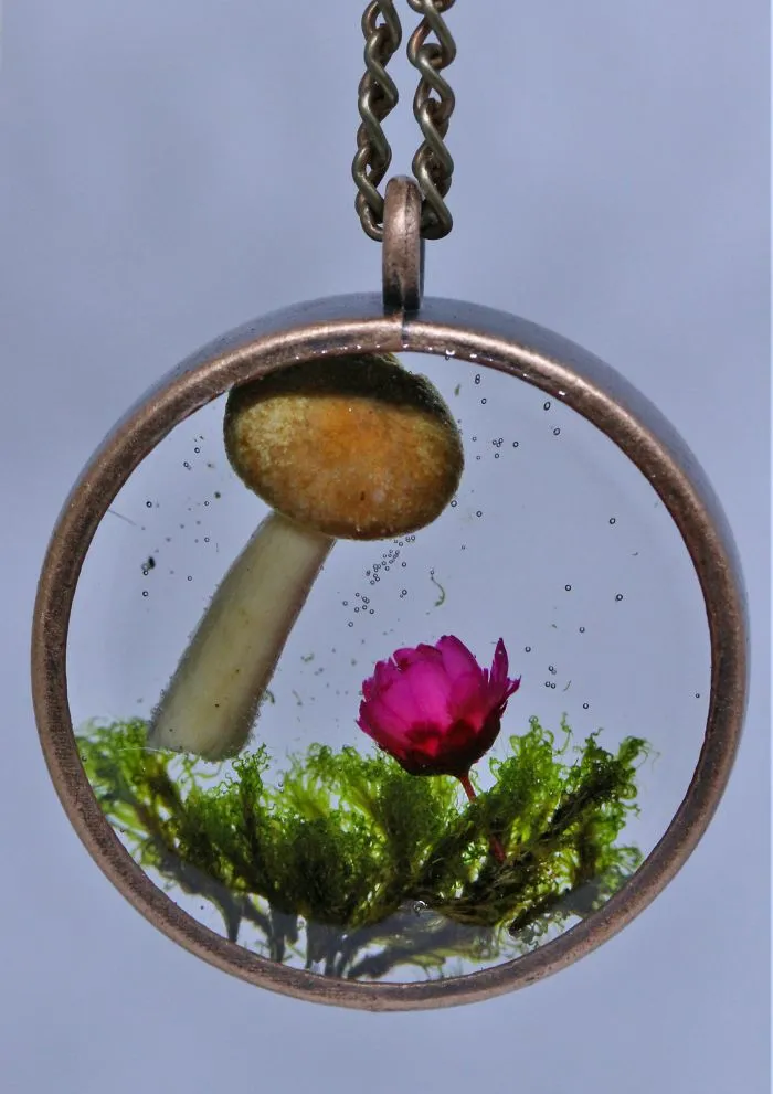 I Capture The Beauty Of Woodlands And Meadows In Resin Jewelry