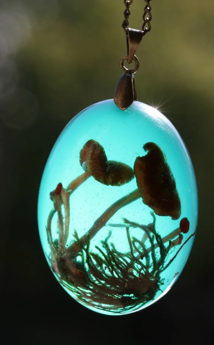 I Capture The Beauty Of Woodlands And Meadows In Resin Jewelry