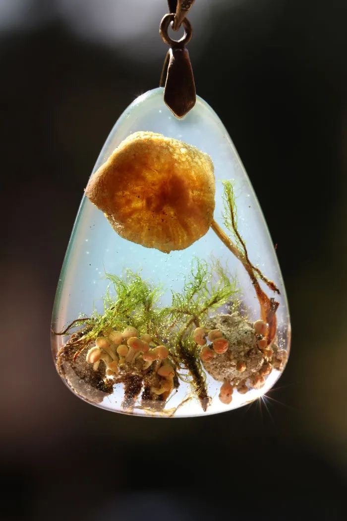 I Capture The Beauty Of Woodlands And Meadows In Resin Jewelry