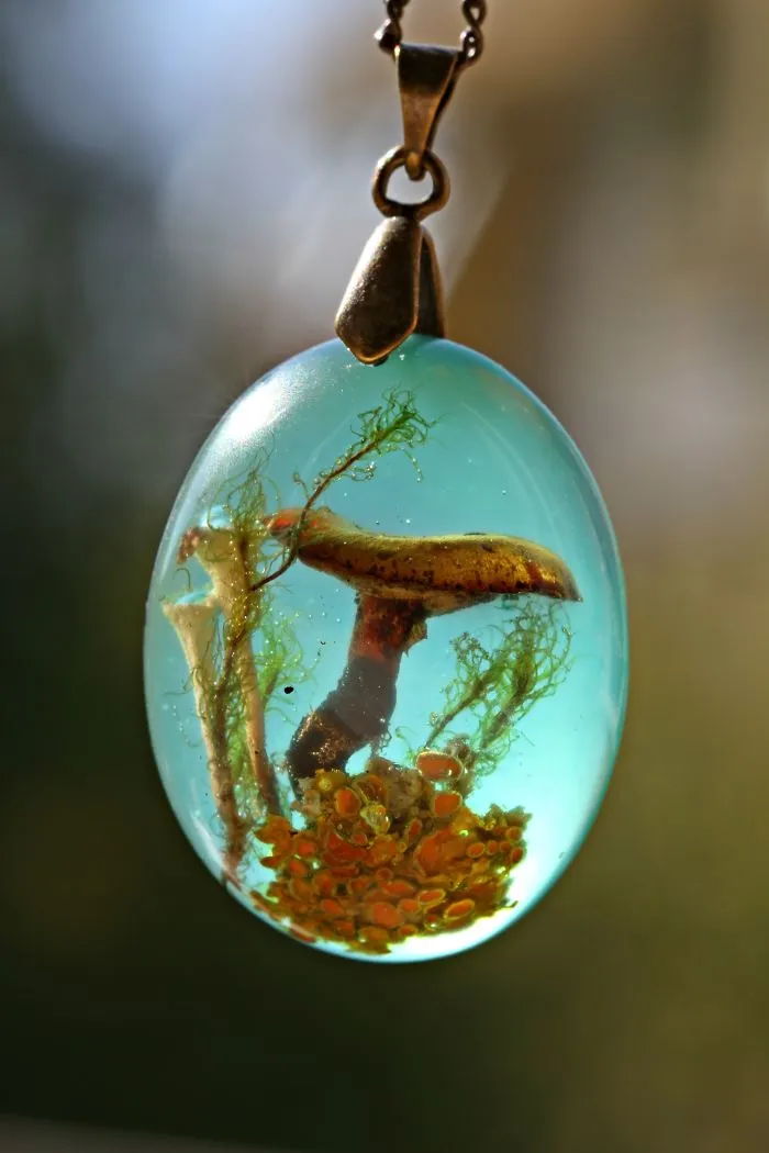 I Capture The Beauty Of Woodlands And Meadows In Resin Jewelry