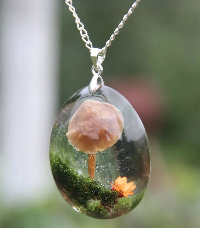 I Capture The Beauty Of Woodlands And Meadows In Resin Jewelry