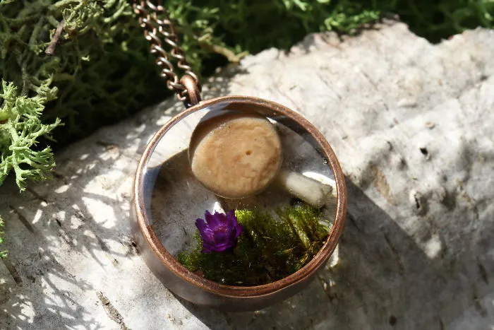 I Capture The Beauty Of Woodlands And Meadows In Resin Jewelry