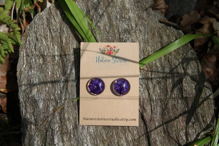I Capture The Beauty Of Woodlands And Meadows In Resin Jewelry