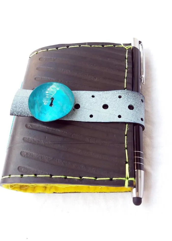I Make Jewelry And Accessories Out Of Upcycled Bike And Car Inner Tubes